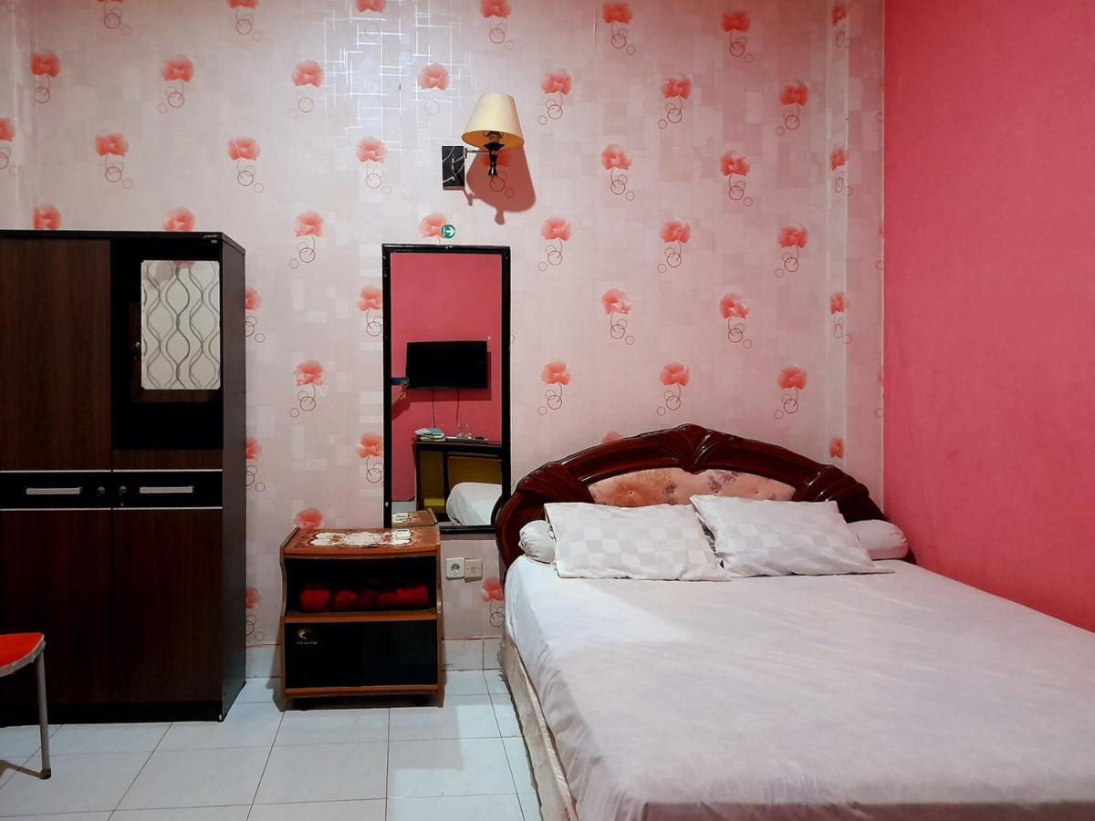 Hotel Rosichan Bau Bau Mitra Reddoorz Baubau Екстер'єр фото